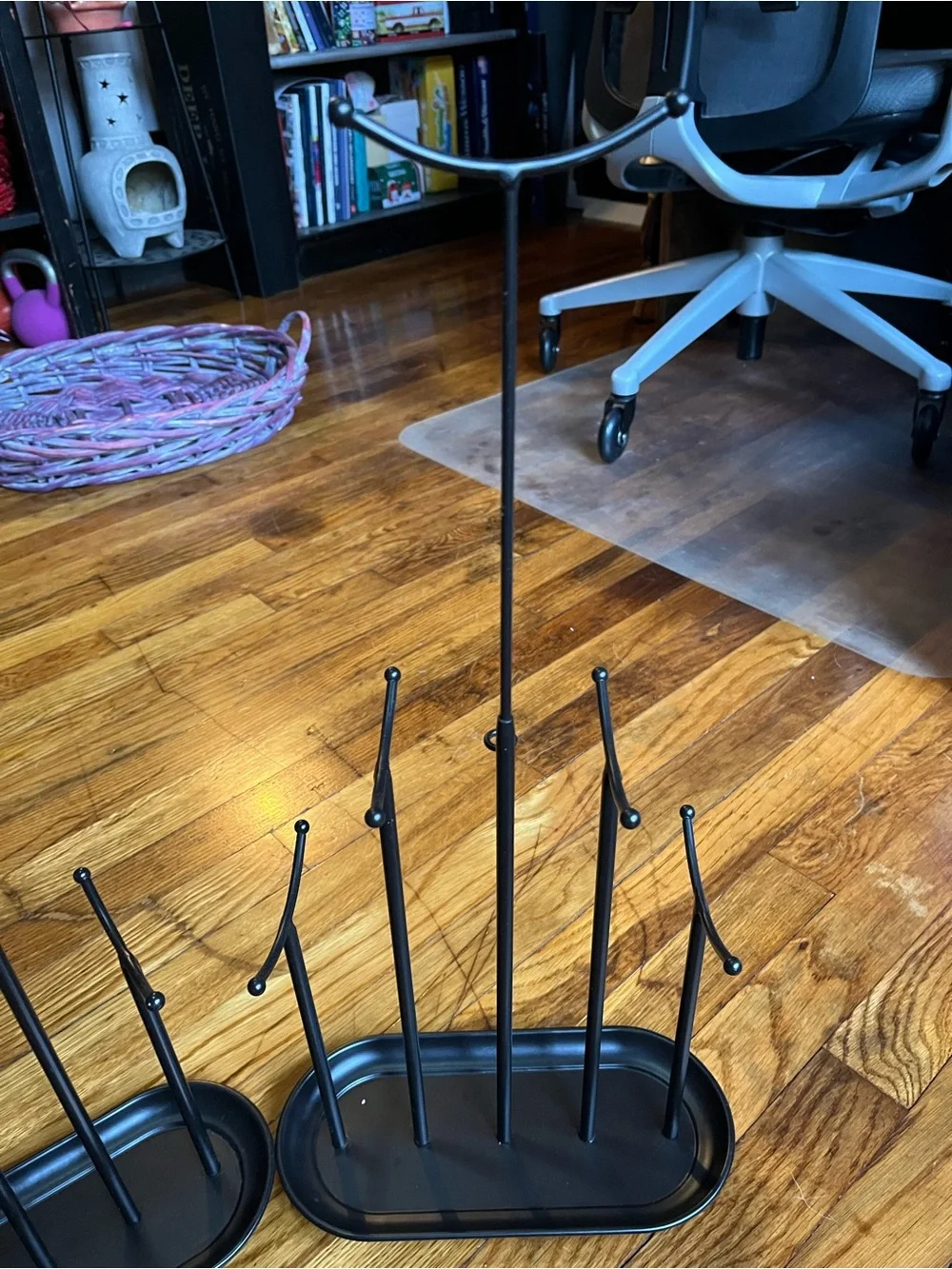 N/A organize necklaces